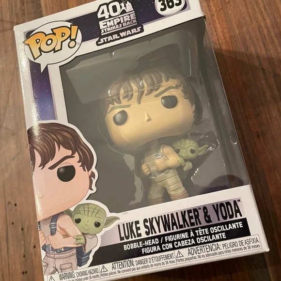 Funko Pop Star Wars 40th Anniversary Luke Training w Yoda NIB! w/ Protector! - Picture 3 of 8